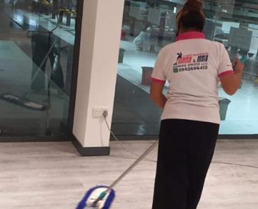 Floor cleaning Dubai